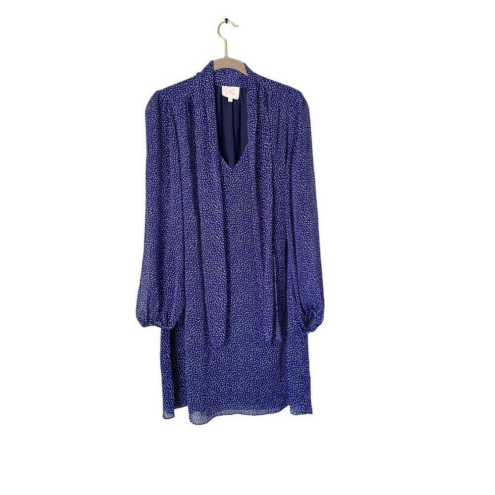 Yin women’s blue and white polkadot long sleeve V-neck mini dress size large￼